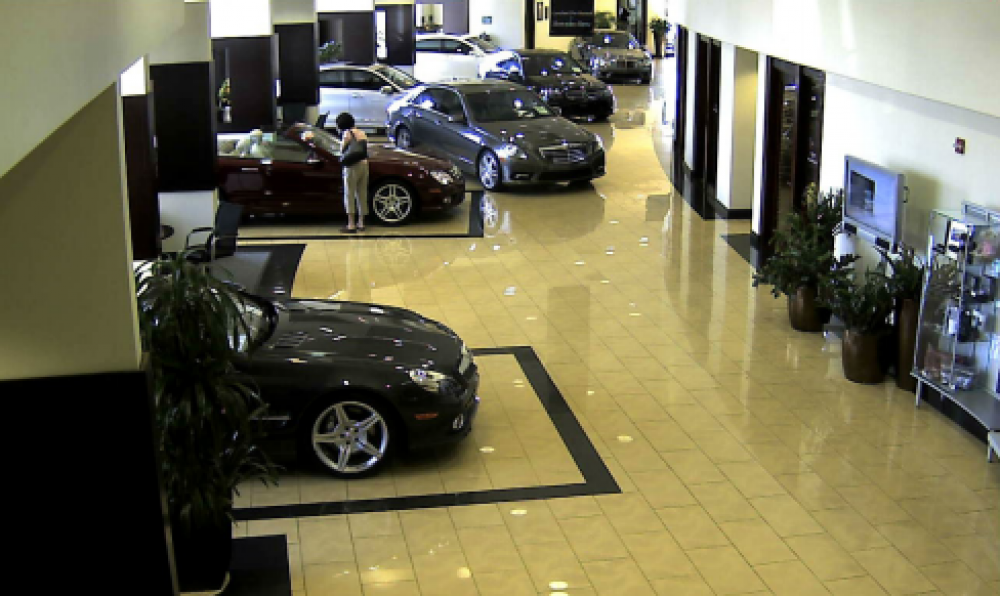 Megapixel Cameras Protect Millions in Mercedes-Benz Dealer’s Inventory